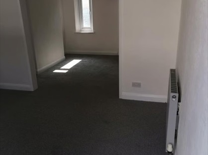 2 Bed Terraced House, Cadogan Street, HU3