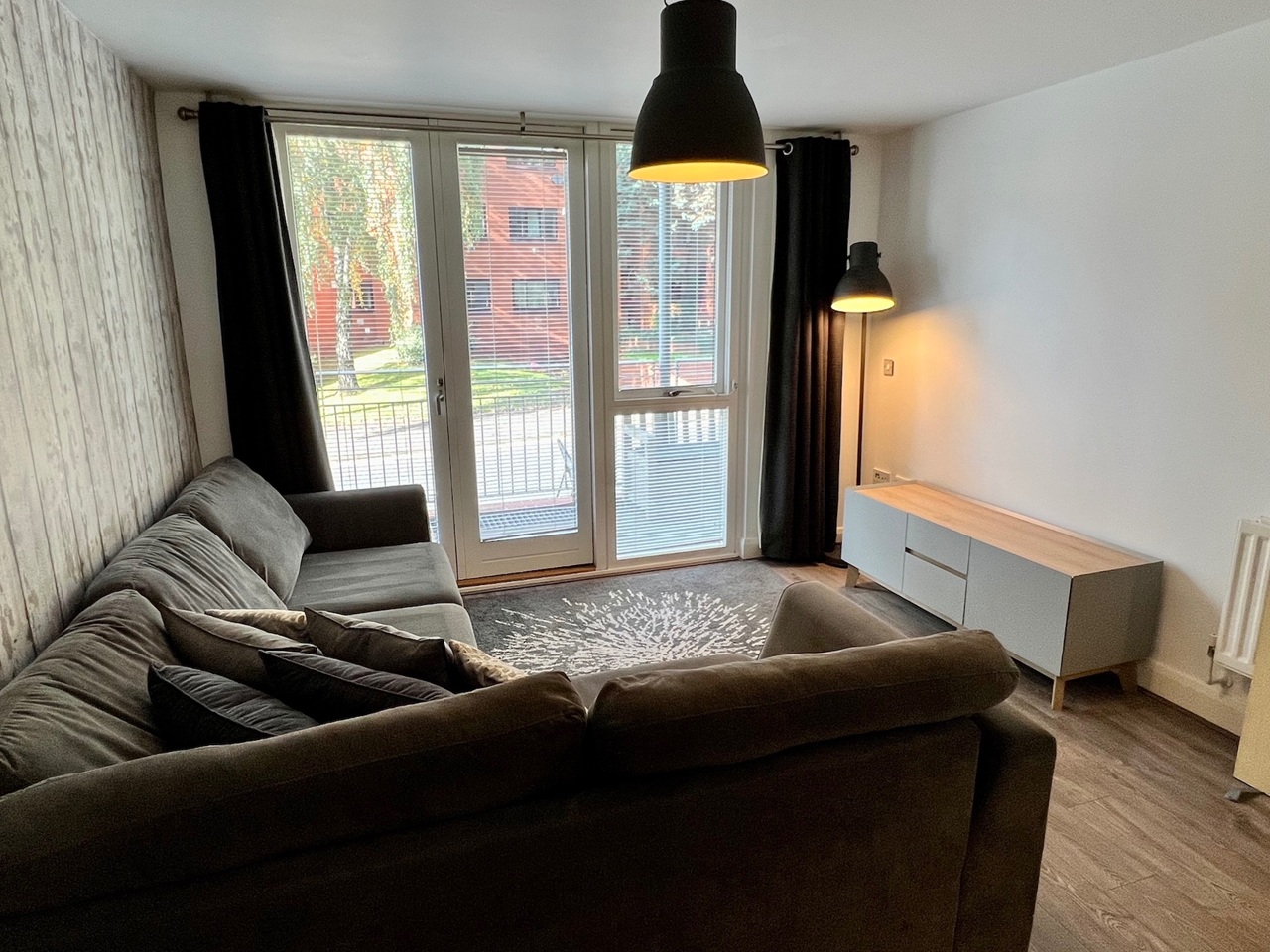 2 Bed Flat, Wheeleys Lane, B15 photo 2