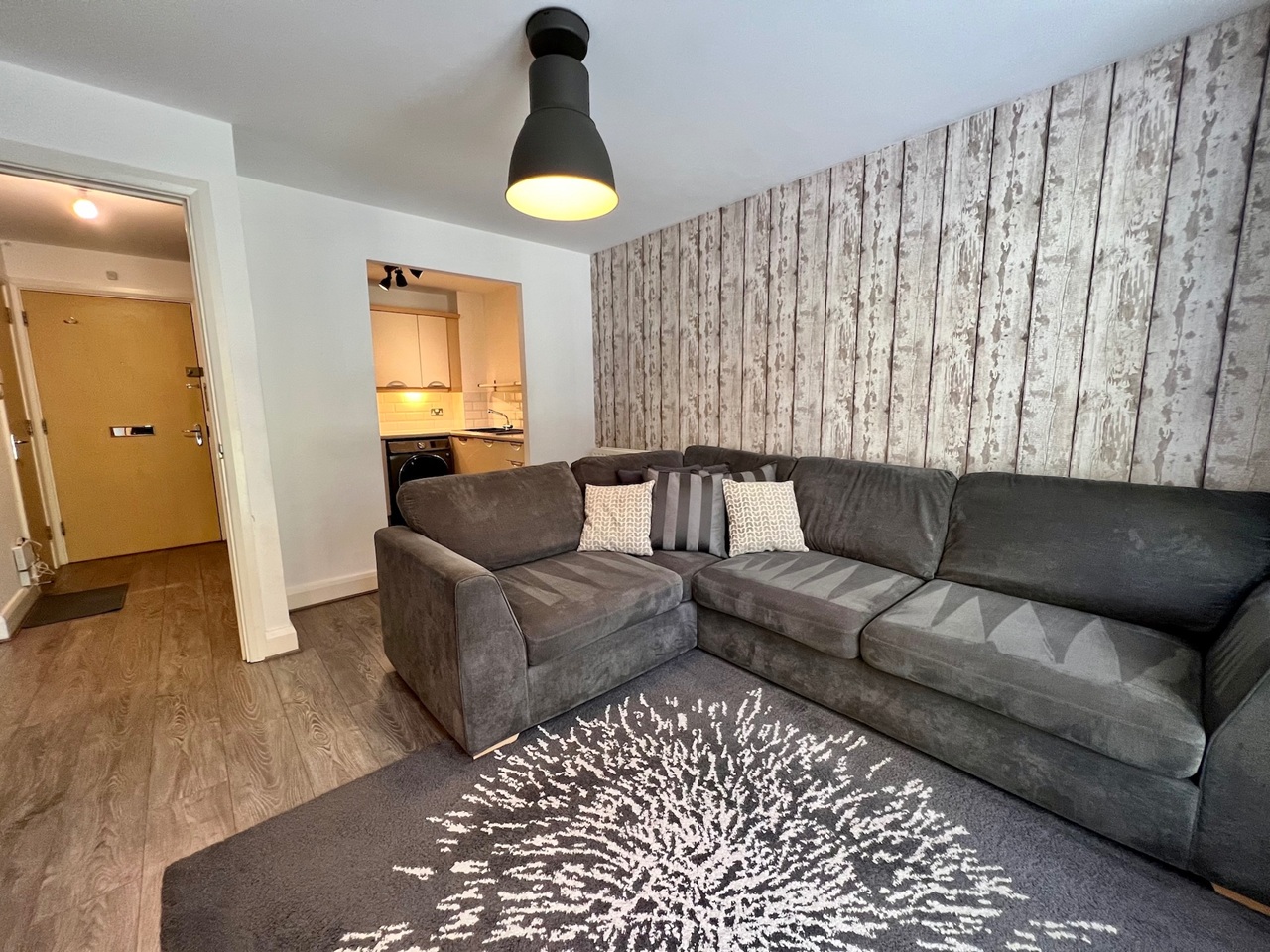 2 Bed Flat, Wheeleys Lane, B15