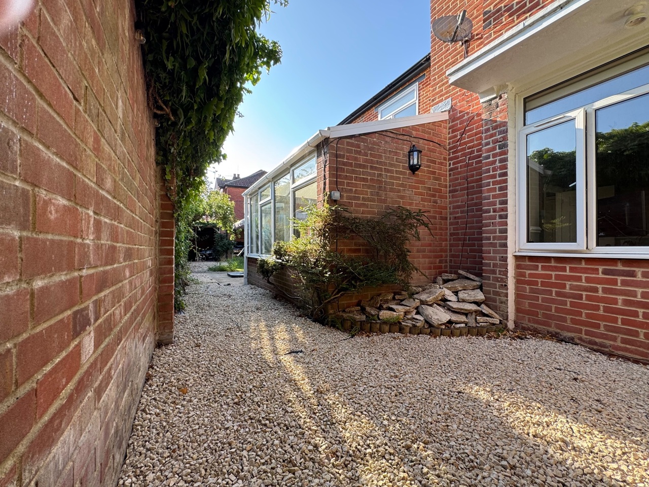Additional image 8 of 4 Bed Semi-Detached House, West Road, SO19, N1 7GU