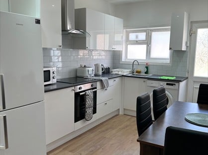 4 Bed End Terrace, College Gardens, N18