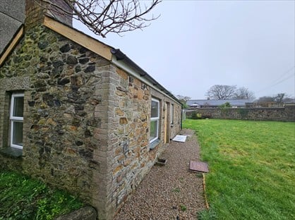 1 Bed Bungalow, Roskear, TR14