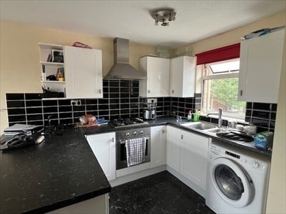 1 Bed Flat, Belle Vue Court, LS3