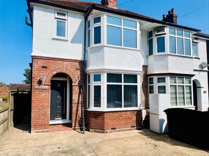 3 Bed Semi-Detached House, Blundell Road, LU3