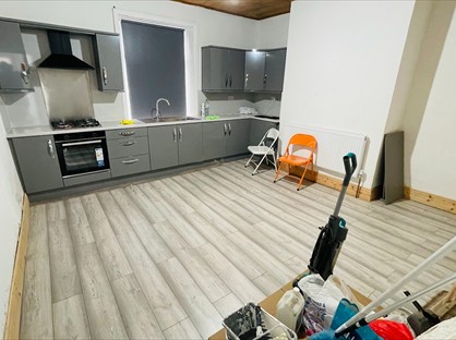 3 Bed Terraced House, Heath Road, BD3