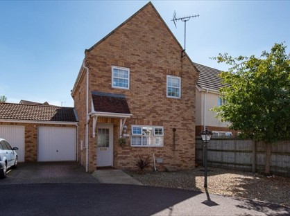 3 Bed Detached House, Riverside Park, PE11
