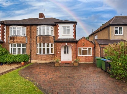 4 Bed Semi-Detached House, Lynwood Road, KT7