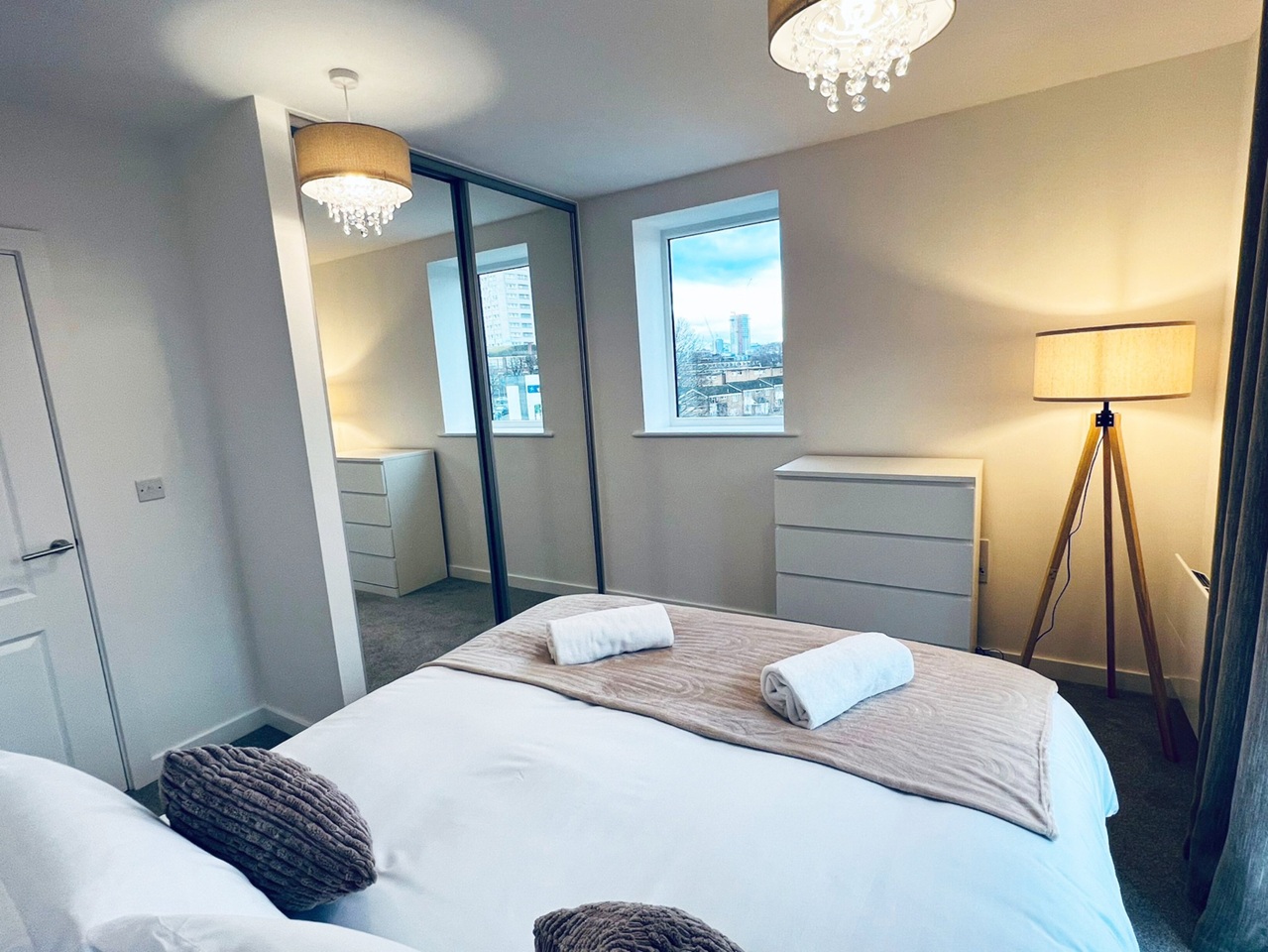 2 Bed Flat, Birmingham, B12 photo 4