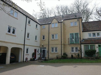 2 Bed Flat, Horsebrook, SN11