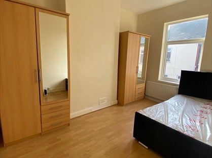 3 Bed Semi-Detached House, Frederick Street, S80