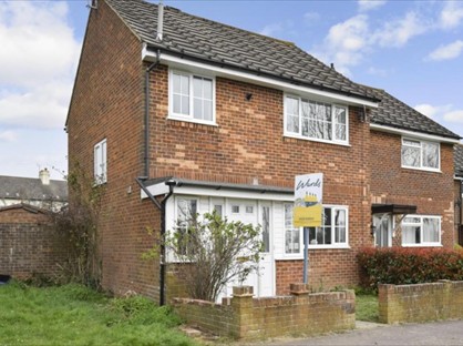 3 Bed Semi-Detached House, Maunsell Place, TN24