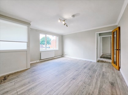 2 Bed Flat, Butneys, SS14