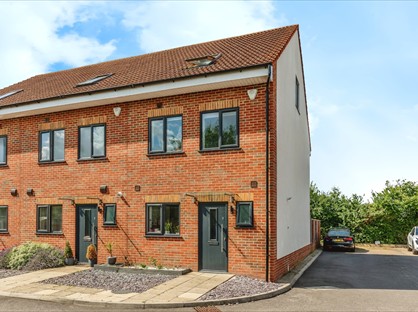 4 Bed End Terrace, Litfield Court, BS13