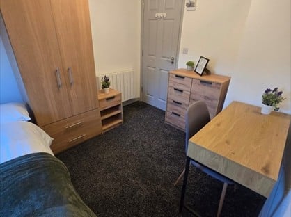 Room in a Shared House, Kirkgate, WF1