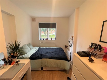 5 Bed Flat, Birchmore Walk, N5