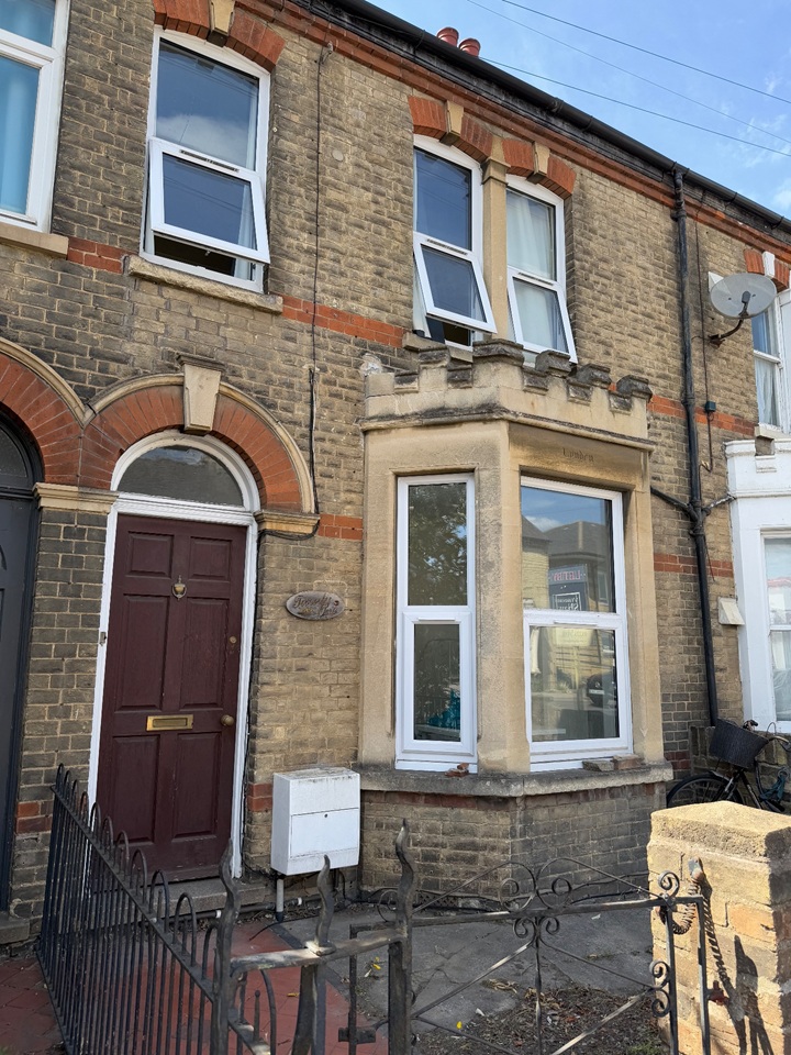 5 Bed Terraced House, Elizabeth Way, CB4