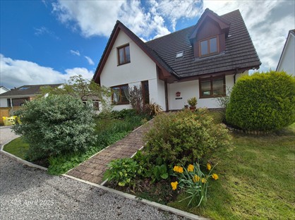 4 Bed Detached House, Heol Ffynnon Asa, LL28
