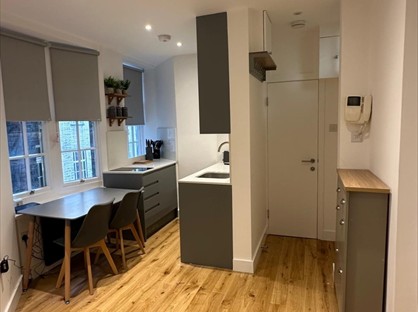 Studio Flat, Jenner House, WC1N