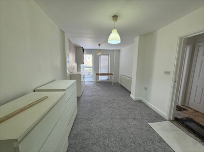 1 Bed Flat, Broadway, W13