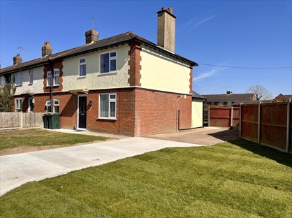 3 Bed Semi-Detached House, Kither Road, TN23