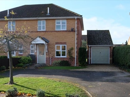 3 Bed Semi-Detached House, Lakenheath, IP27