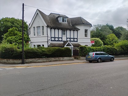3 Bed Flat, Dean Park Court, BH1