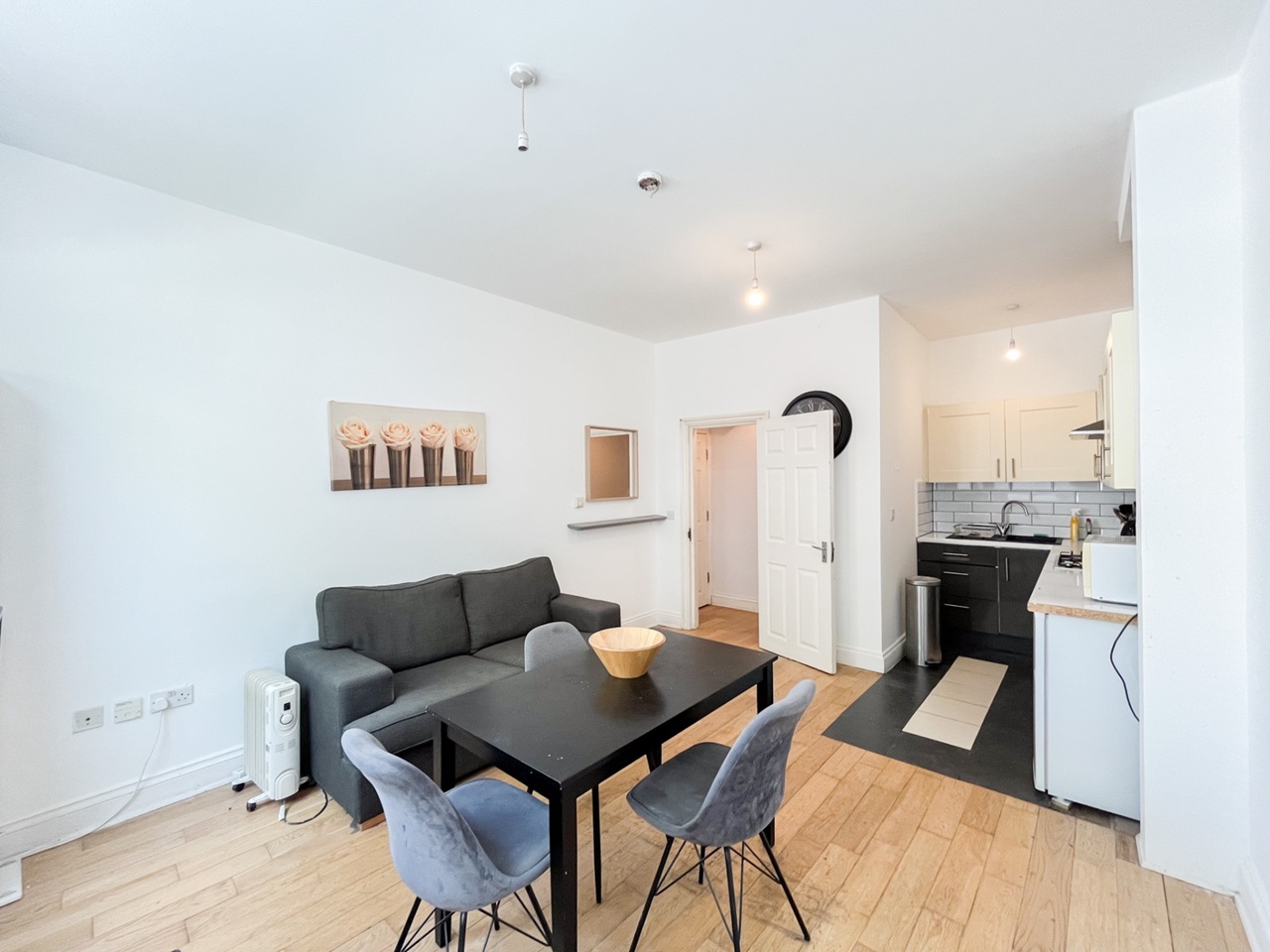 1 Bed Flat, Royal College Street, NW1, N1 7GU