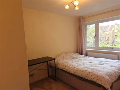 Room in a Shared House, Grove Crescent, KT1