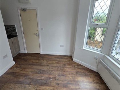 Studio Flat, Vickers Road, DA8