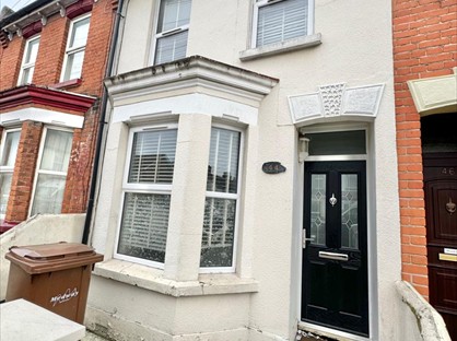 3 Bed Terraced House, Byron Road, ME7