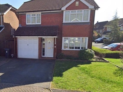 4 Bed Detached House, Hoppers Way, TN23