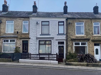 Room in a Shared House, Market Street, BL8