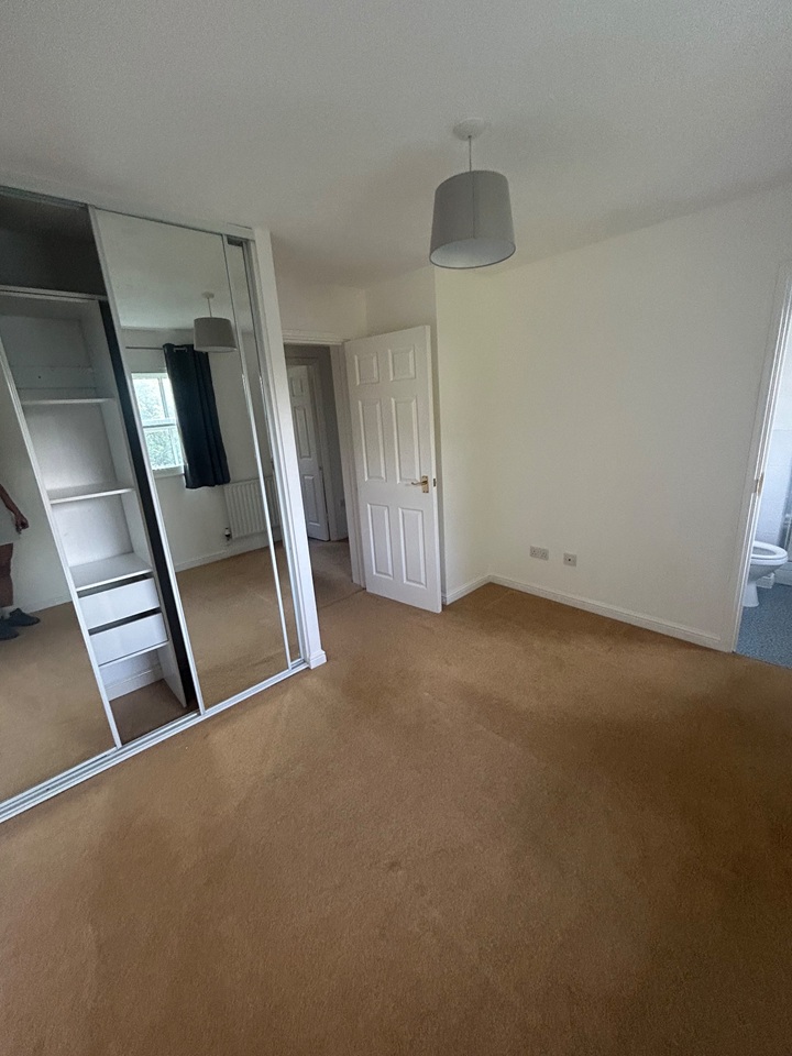 2 Bed Flat, Awgar Stone Road, OX3