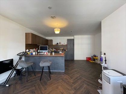 2 Bed Flat, Heaton House Lofts, B1