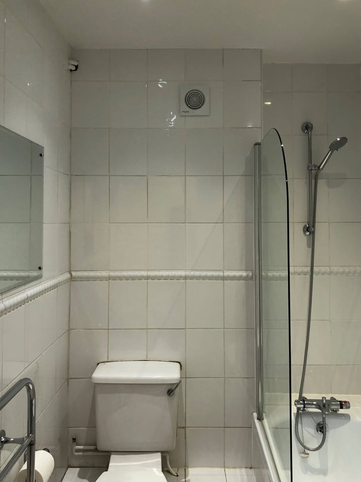 Studio Flat, King Henry's Road, NW3 photo 5