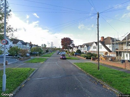 Room in a Shared House, Beresford Avenue, KT5