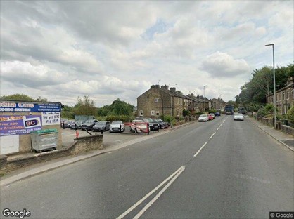 Room in a Shared House, Halifax Road, HD3