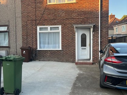 4 Bed Semi-Detached House, Lloyd Road, RM9