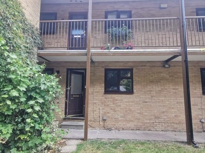 2 Bed Maisonette, The Slopes, RG4