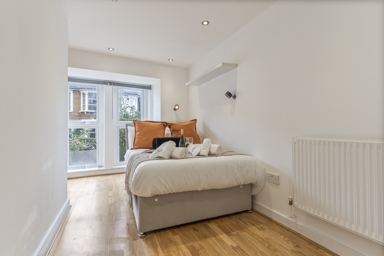 2 Bed Flat, Barrett's Grove, N16