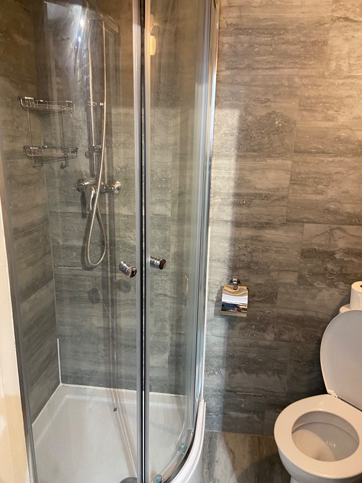 Additional image 3 of Studio Flat, Vanston Place, SW6, N1 7GU