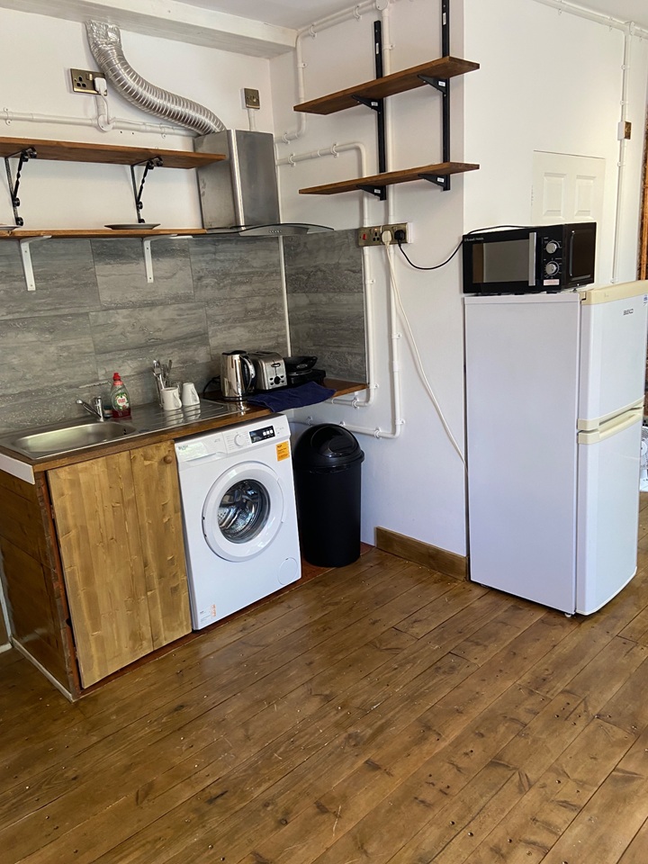 Additional image 4 of Studio Flat, Vanston Place, SW6, N1 7GU