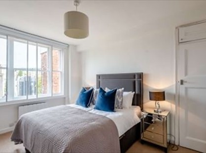 1 Bed Flat, Hill Street, W1J