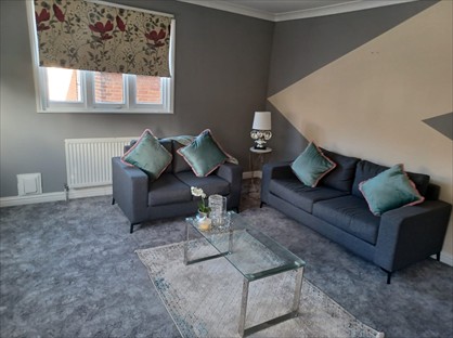 2 Bed Flat, Brockenhurst Road, SL5