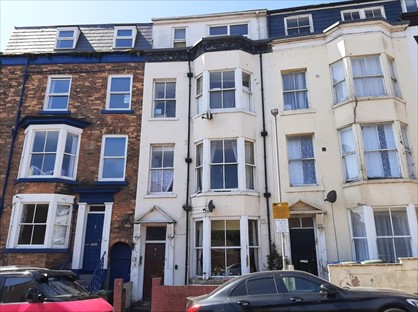 1 Bed Flat, New Queen Street, YO12