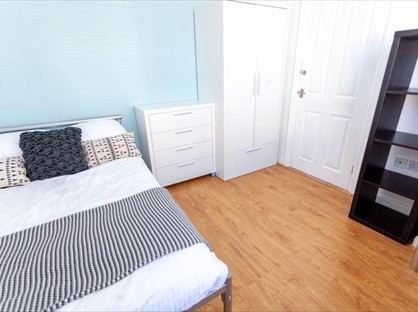 Room in a Shared House, Boswell Street, L8