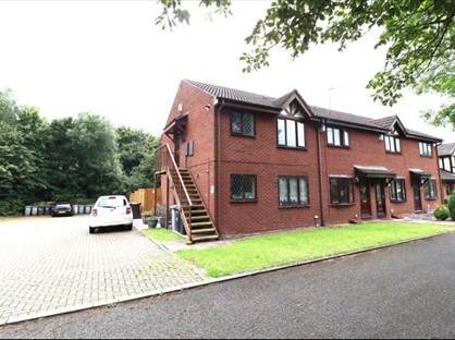 2 Bed Flat, Firbeck Gardens, CW2