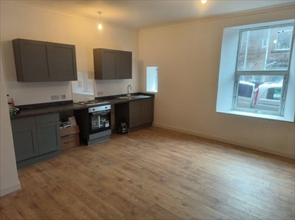1 Bed Flat, Loudoun Road, KA16