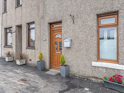 2 Bed Terraced House, Auchtertool, KY2