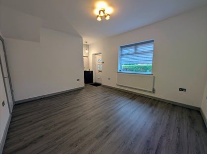 3 Bed Semi-Detached House, Furness Grove, SK4